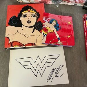 DC Comics Wonder Woman Bundle